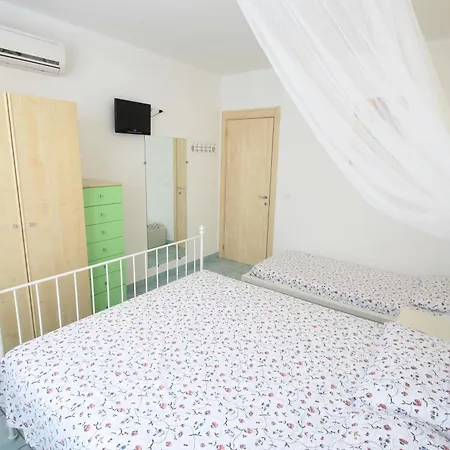 Апартаменти Albaluisa Бібіоне